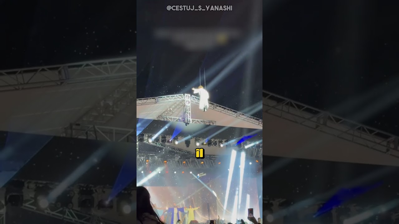 Actorul care îl interpreta pe Iisus a fost ridicat din greșeală la 30 de metri!