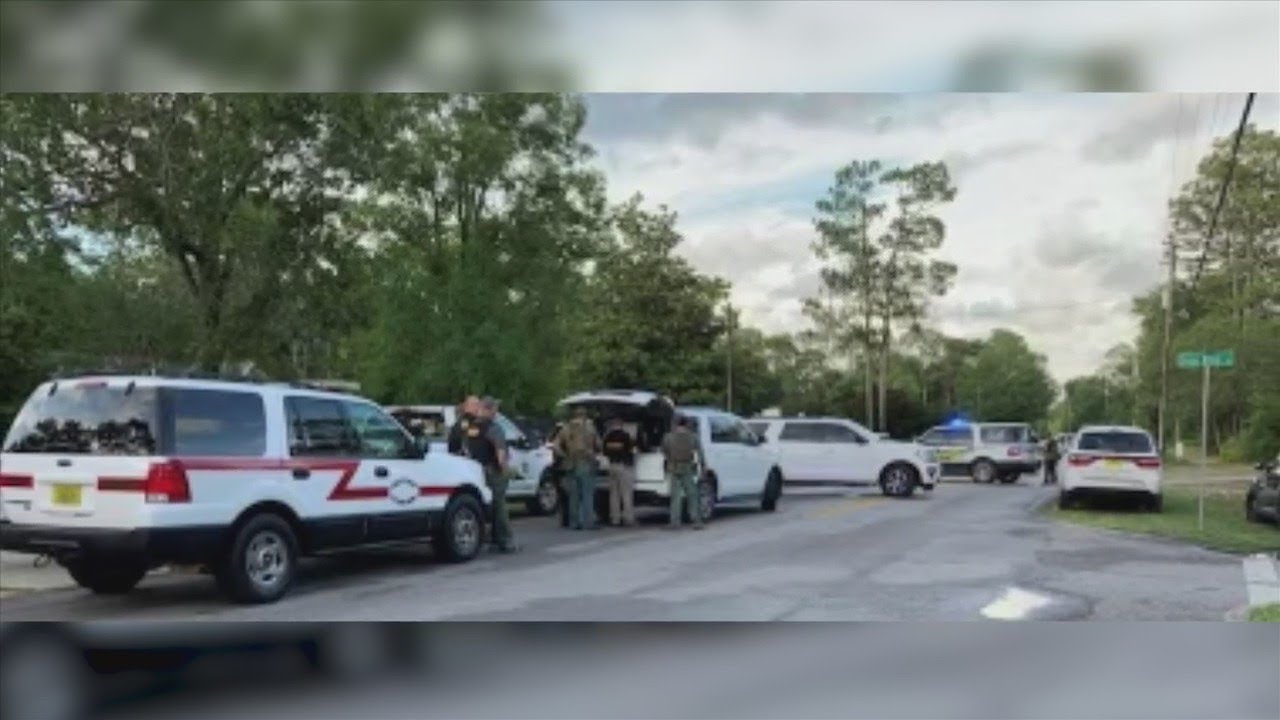 OCSO arrests wanted Crestview man after four hour stand-off - YouTube