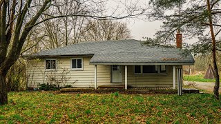 They Were Forced To Suddenly ABANDON This 1950's Home Due To Serious Issues