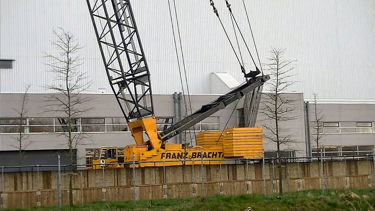 Gittermast-Autokran Gottwald AK 450 / Lattice boom crane Gottwald