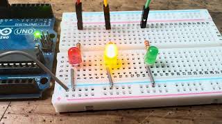3LEDs Blinking Left to Right