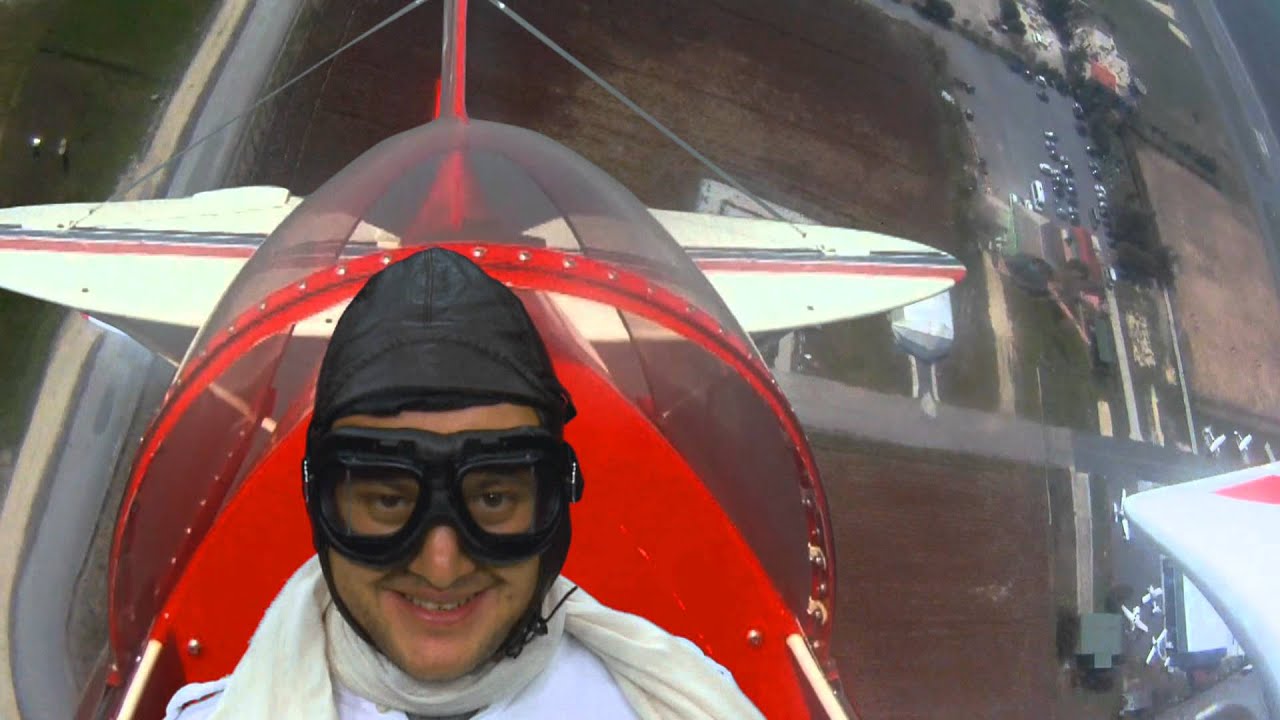 Mesut Cakir Muhteşem ucak gösterisi 2012 Zeytinburnu ...