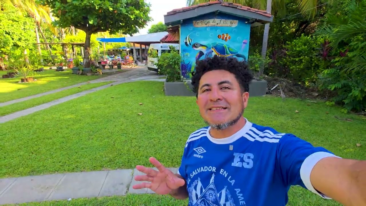 Seguidores Nos Invitan A Rancho Lili G en Playa Los Cobanos, EL SALVADOR