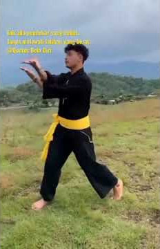 Pembukaan pencak silat dari perguruan SH Winongo