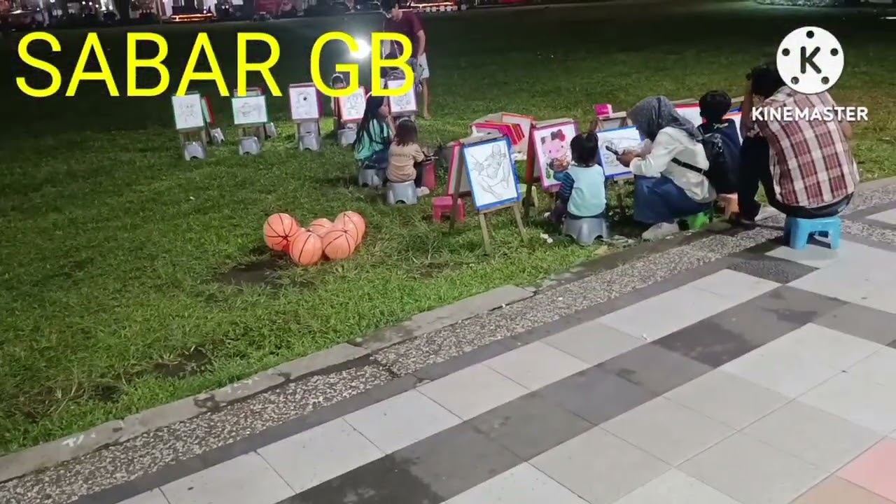 ALUN ALUN KOTA MAGELANG YANG CERIA