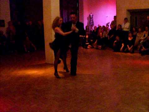 Argentine Tango Improvisation - Ronen Khayat & Maya Schwartz from Dance Tel Aviv