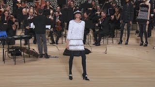 Paris-Hamburg 2017/18 - Métiers d’art Show - CHANEL Shows