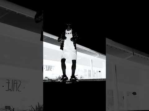 SOME COOL SHUFFLING🖤