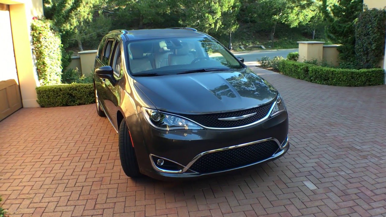 2017 pacifica touring plus