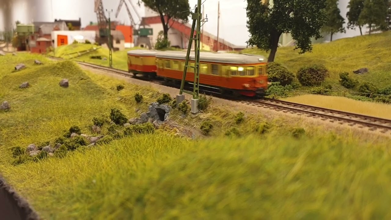 SJ Y6 rälsbuss med släp