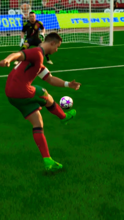 On fire 🔥 Cristiano 🫰 #fc25 #shorts #viralvideo #cristianoronaldo