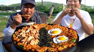 김치 가득 넣은 김치볶음밥과 솥뚜껑 삼겹살의 조합! (Kimchi Fried Rice & Grilled Samgyeopsal) 요리&먹방!! - Mukbang eating show