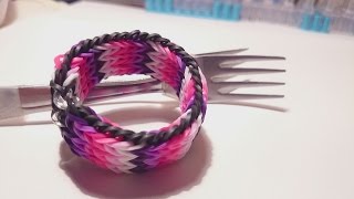 Браслет Тройной рыбий хвост, БЕЗ СТАНКА ,  Радужки Rainbow Loom(Из этого видео урока вы узнаете, как сплести Браслет Тройной рыбий хвост БЕЗ станка из резиночек Rainbow Loom...., 2015-01-28T07:56:13.000Z)