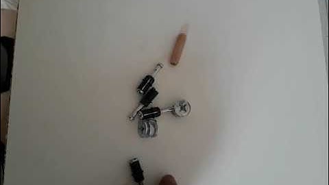 astuce de montage de meuble kit; la cheville auto-bloquante.