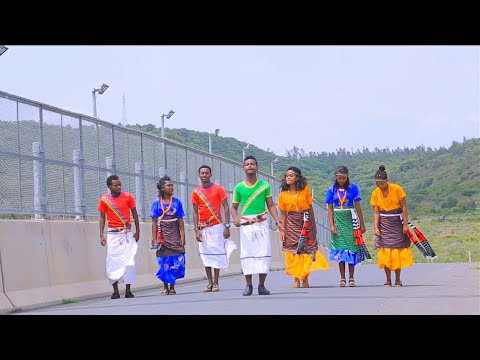 Ati Immoo Jaalatte Faarfataa Doojii Negaash Ft Eyasu Kassa