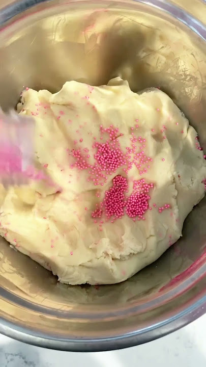 Easy & Chewy Sugar Cookie Recipe