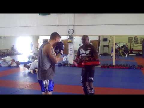 Conlin Gaffne Training Muay Thai