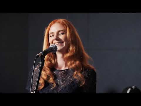 Lena Katina (t.A.T.u.) – "Out of the Dark" Live @ MuzLoft
