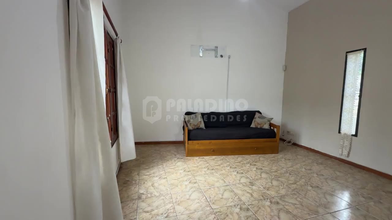 Casa de 2 dormitorios en venta calle Edison, Villa Carlos Paz, Córdoba, Argentina