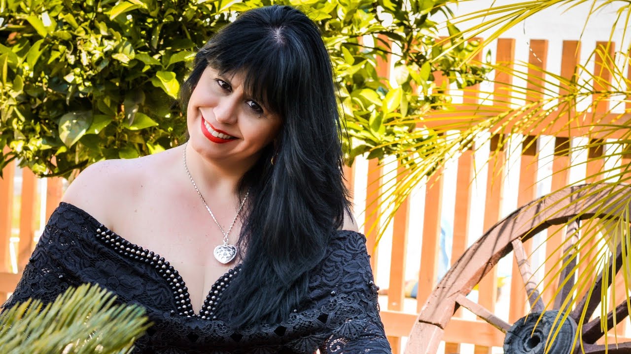 ESMIUÇANDO A FUNDO O SER AMADO: O QUE PENSA , SENTE, O QUE ESCONDE DE VC E O QUE DE FATO QUER COM VC