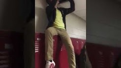 Oakton High School Math Mannequin Challenge - Durasi: 0:59. Oakton High School Math Mannequin Challenge - Durasi: 0:59.