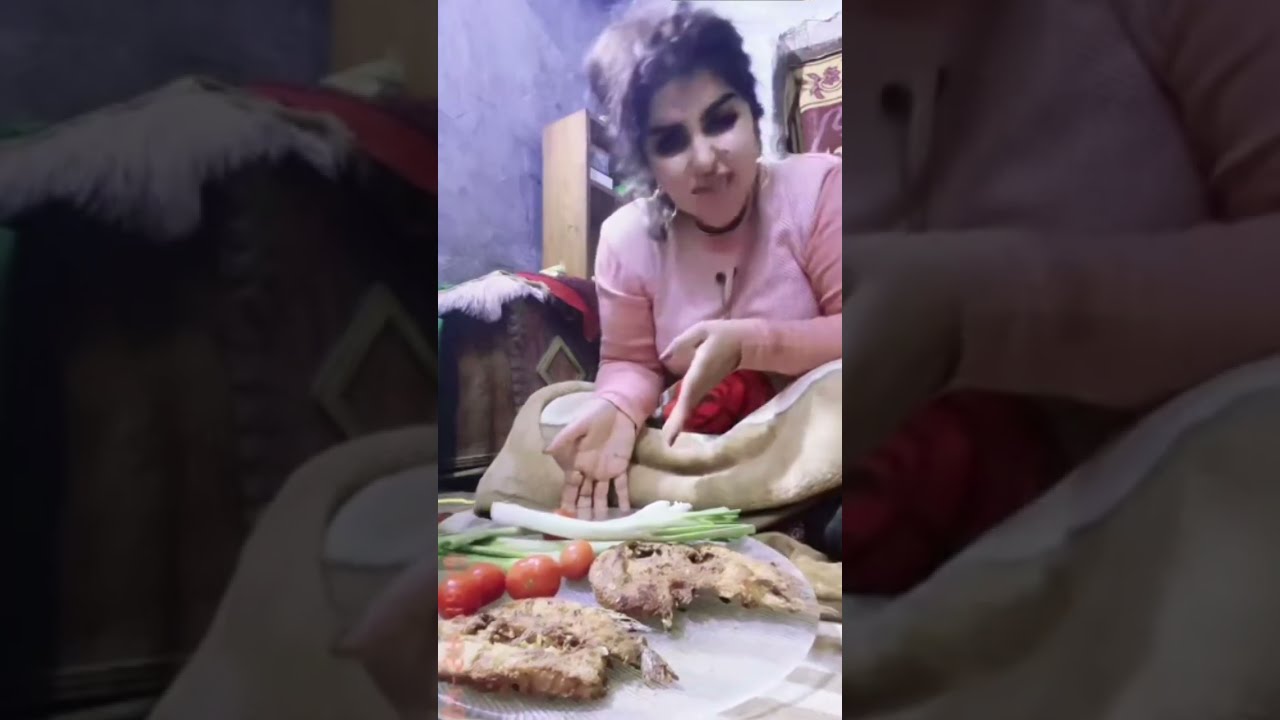 اكلت اني والفروخ سمج 🐟وبصل وطماطة🍅 وطرشي😋مرعطتهن جان تطفة قنينة الغاز