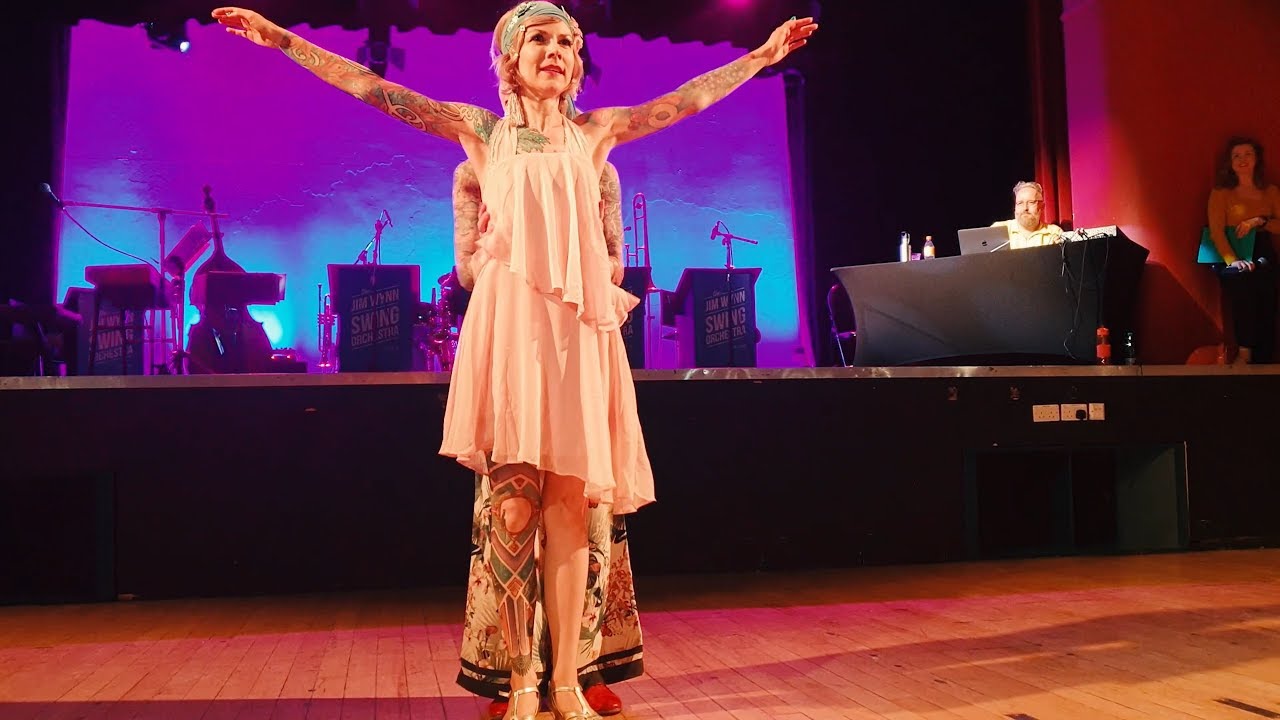 Freestyle demo by The DecaVitas, at Lindy in the Sky 2019