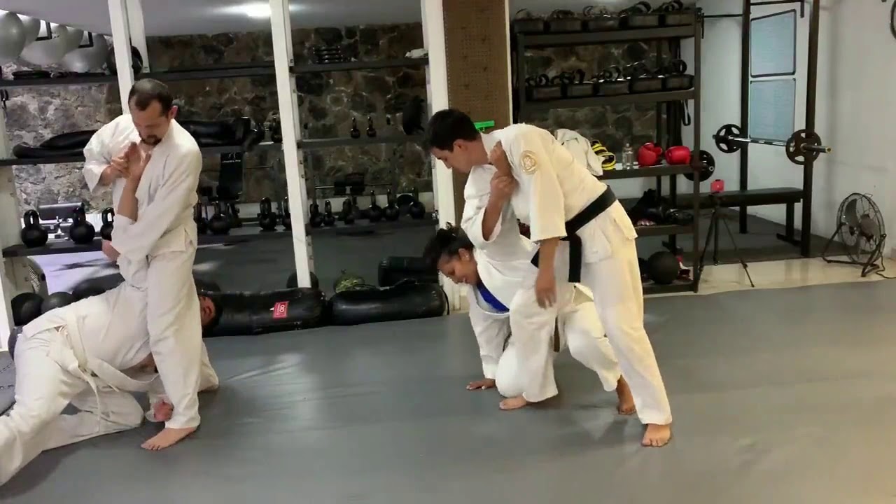 Taijutsu body dodge