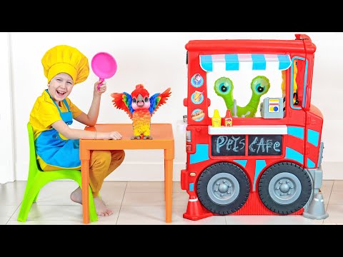 Илья и Картонка играют в кафе для животных - Илья и Картонка