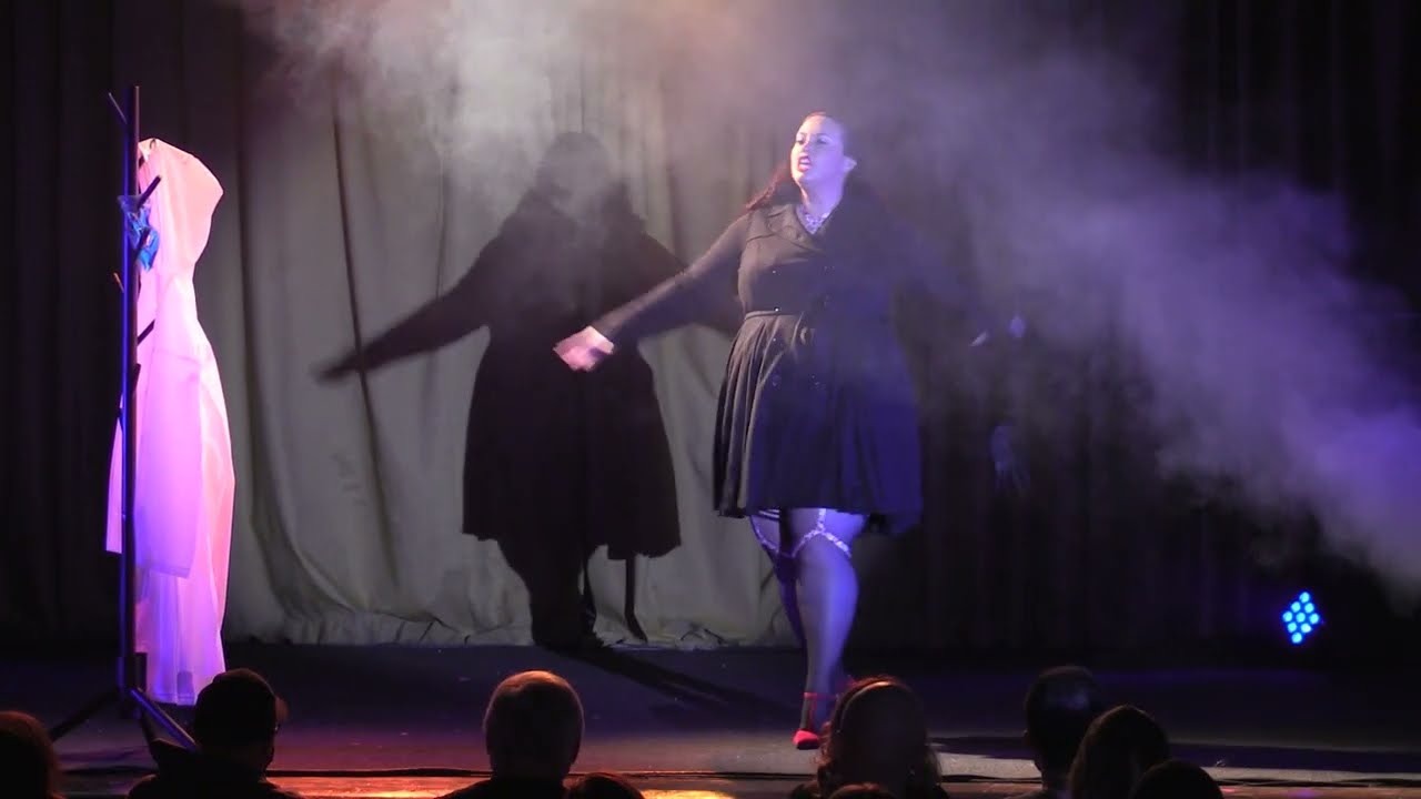 Fright Night Burlesque Revue - Aria Corvus