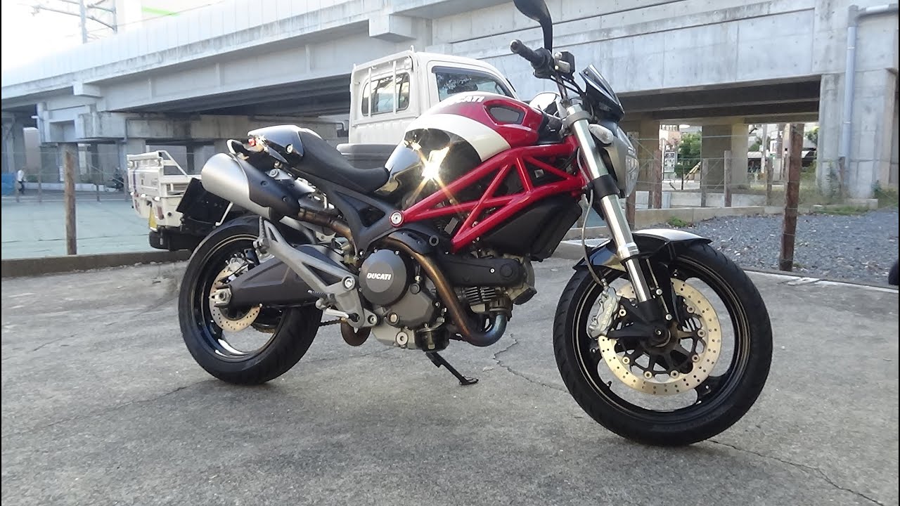 DUCATI M696 Ducati Corse Color Pre-owned Motorcycle Introduction
