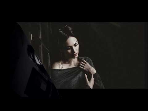 والله ولا دمعه