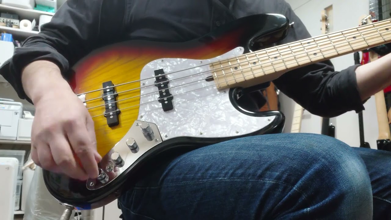 Bottom Wave MB4 Deluxe Sunburst【Used】 - YouTube