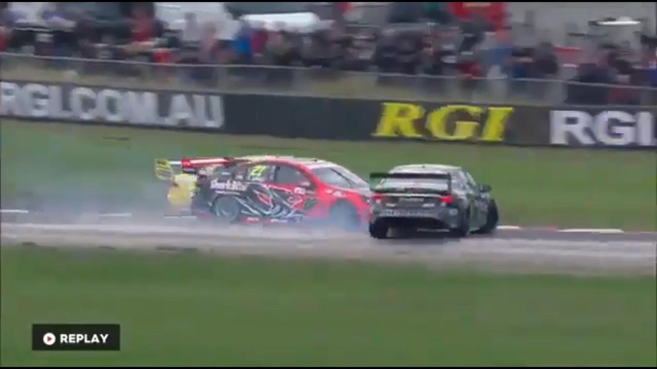 Over 30 Minutes of Australian V8 Supercars Crashes pt. 5 - YouTube