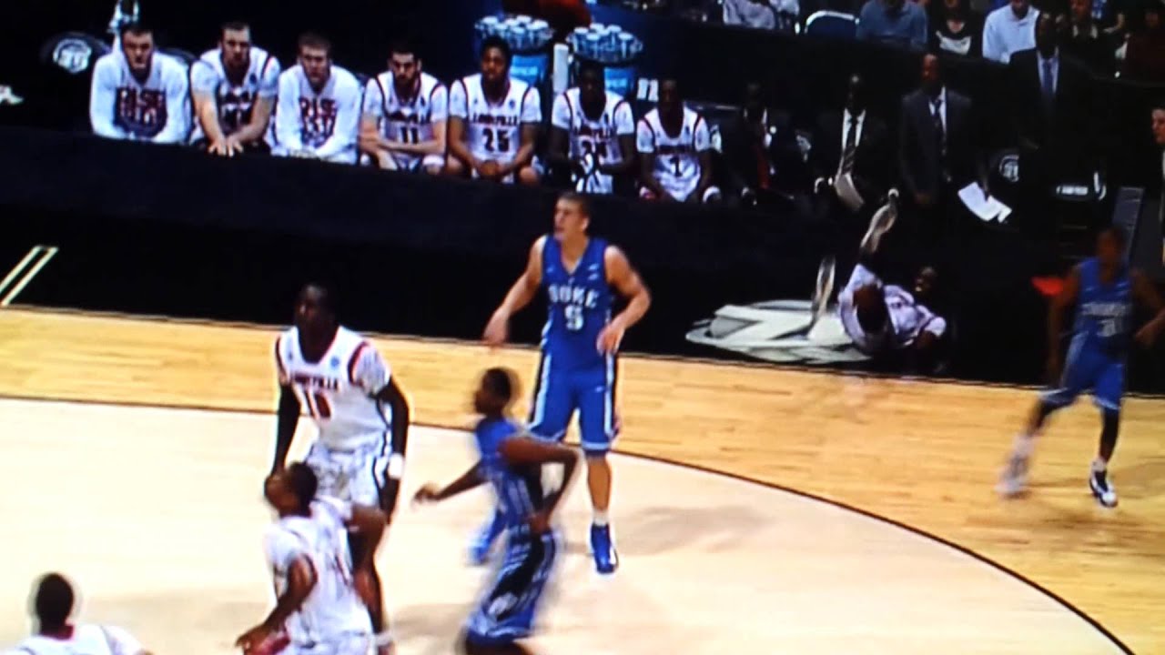 Louisville's Kevin Ware Leg snap! YouTube