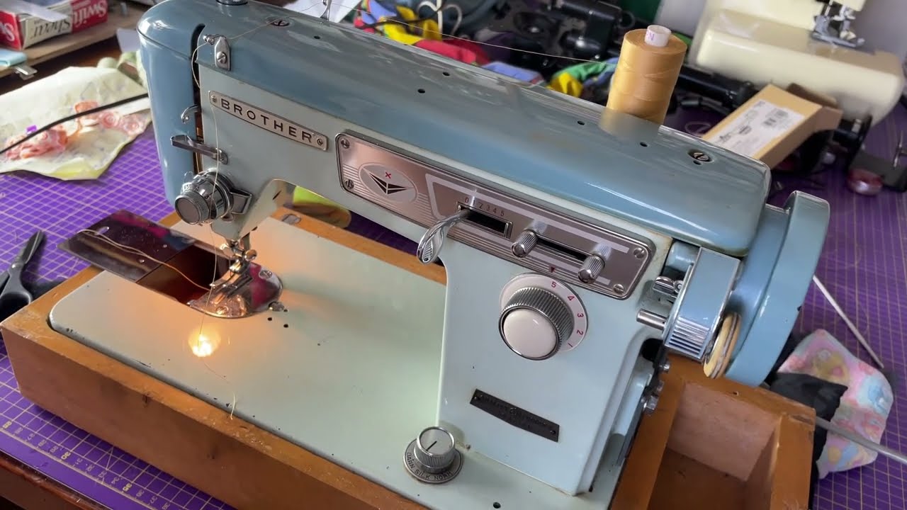 How to thread a vintage sewing machine - old singer sewing machine - learn  to wind the bobbin 