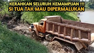 Truk legendaris Nissan Tza 520 vs Mercedes benz Actros 4043 menyebrang sungai