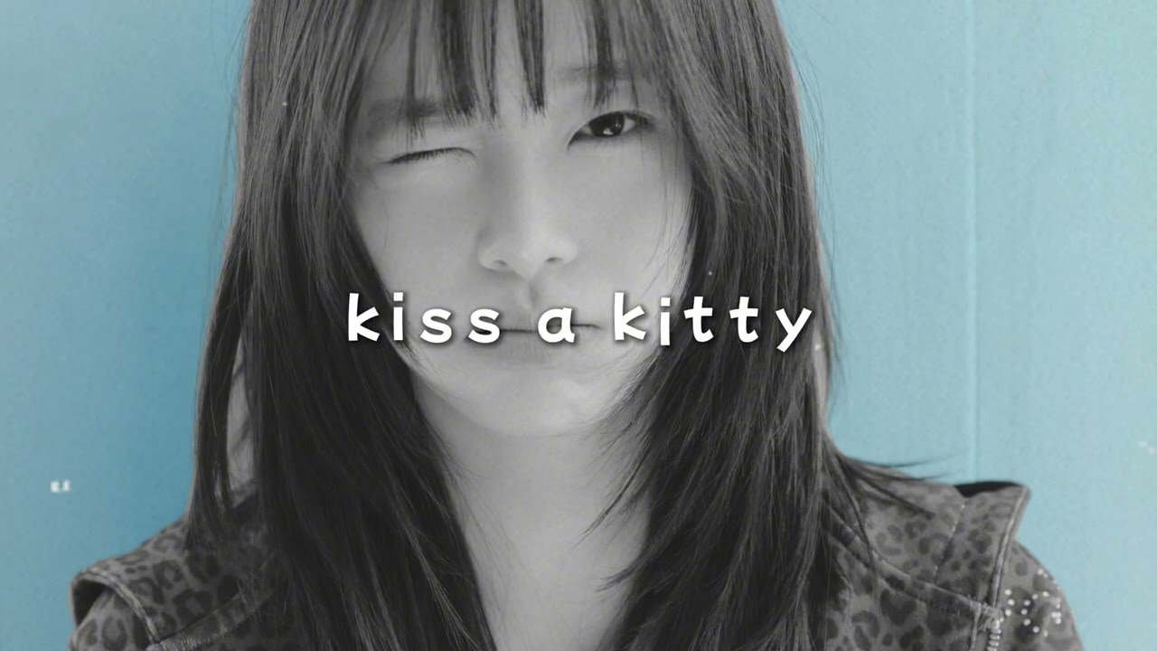 chuu - kiss a kitty (slowed + reverb)