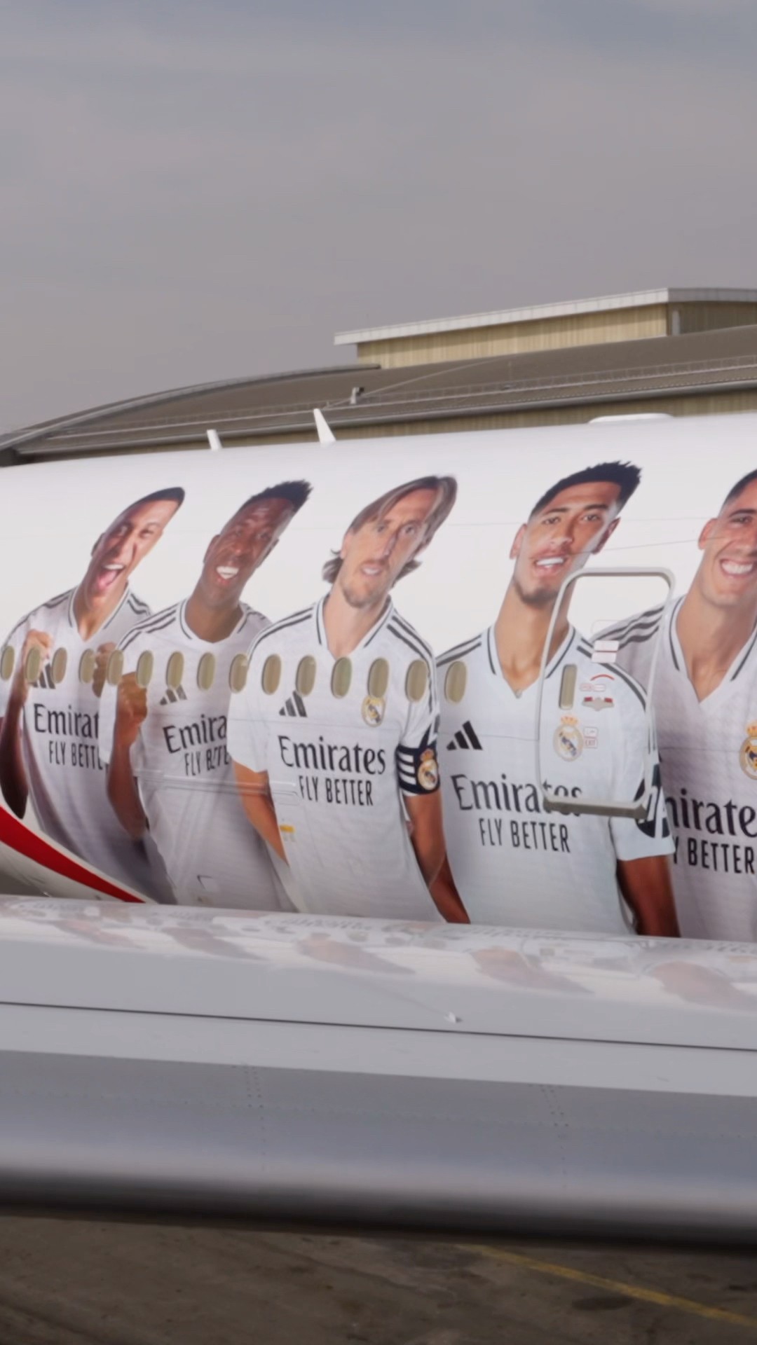 ✈️??️? @emirates | #FlyBetter #RealMadrid
