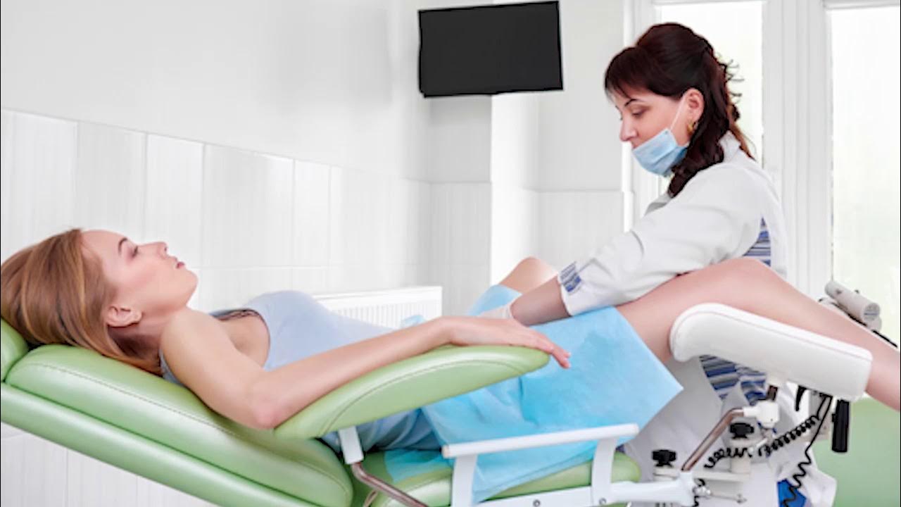 Как девушка пришла к гинекологу. Девушка в гинекологии. Гинекологический осмотр. Как девушка пришла к гинекологу. Девушка в гинекологическом кресле.