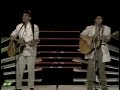 Chitãozinho e Xororó Cantando No Programa que eles Apresentavam No SBT em 1987