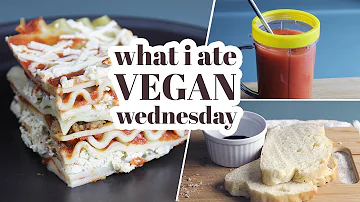 What I Ate In A Day VEGAN #8 // Christmas Lasagna, Bee-free Honey & Sourdough