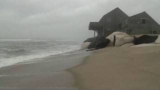 CNN: Earl brushes past Cape Cod