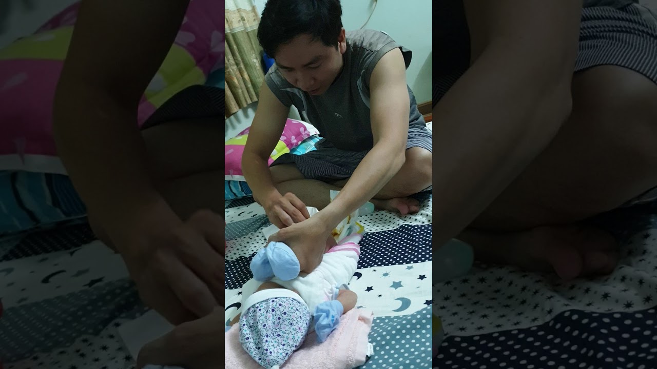 Ba thay tả cho Tina.27.07.19