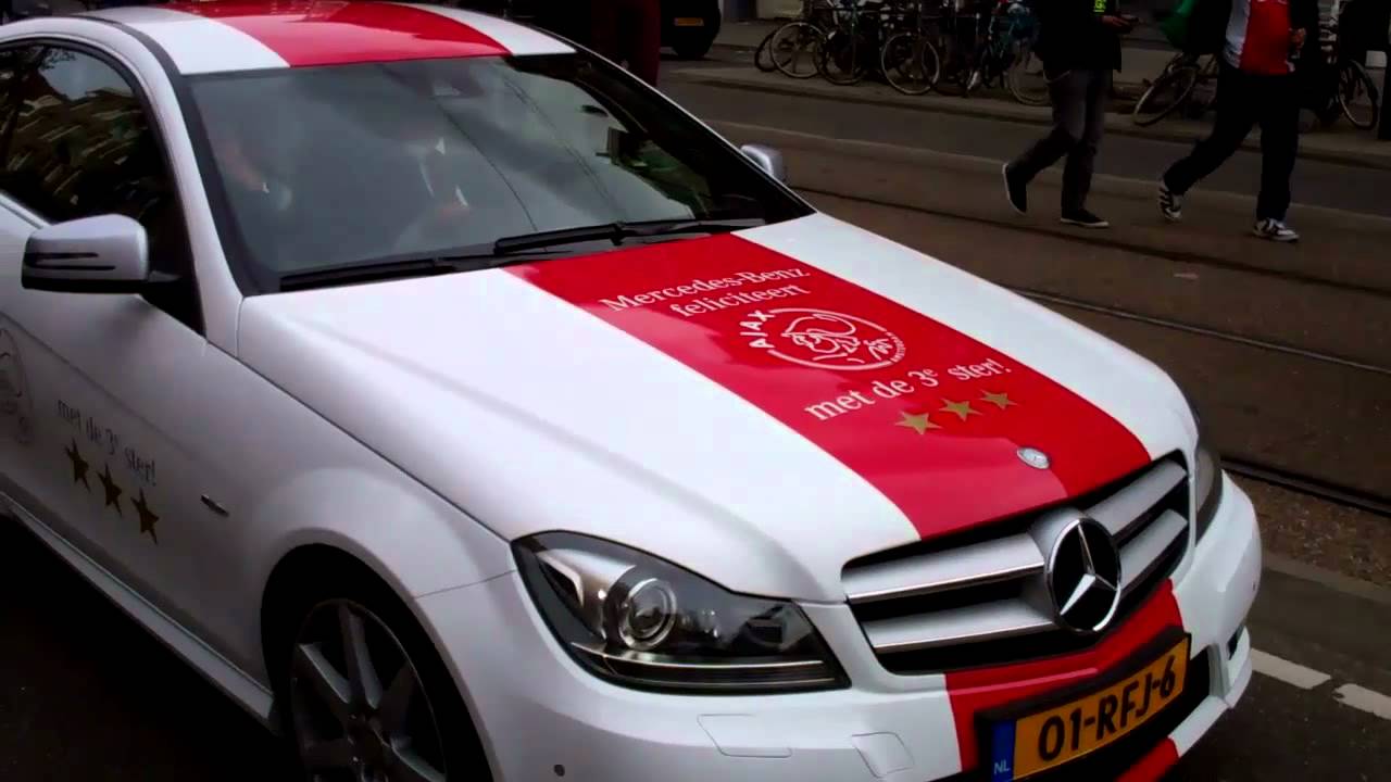 Ajax kampioens auto 2011 - YouTube