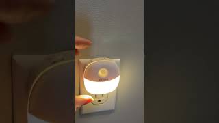 AUVON Plug in Night Light with Motion Sensor Review by Tiffany T Reviews 55 views 3 weeks ago 1 minute, 23 seconds