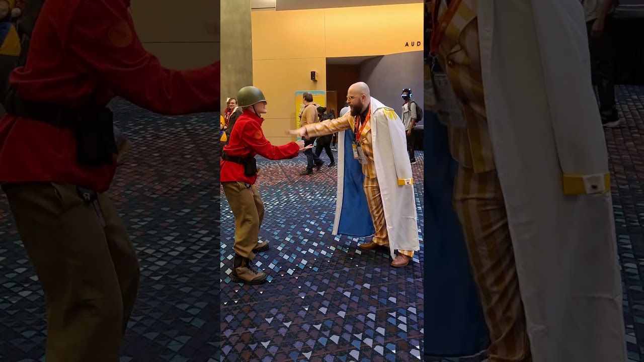 TF2 Soldier plays rock, paper, scissors at Cons! Pr.3 