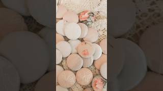 Making beautiful Fabric Buttons! #buttons #sewing #sewingroom #shabbychic #diy