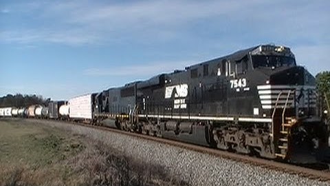 Train 175 Round The Bunch Curve 1-13-12.mpg