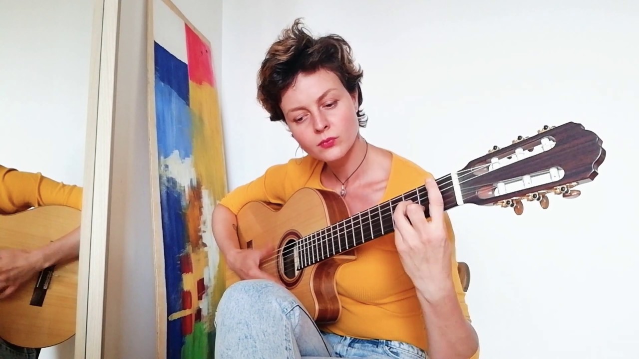 АМИРА / Яж, моли се и обичай